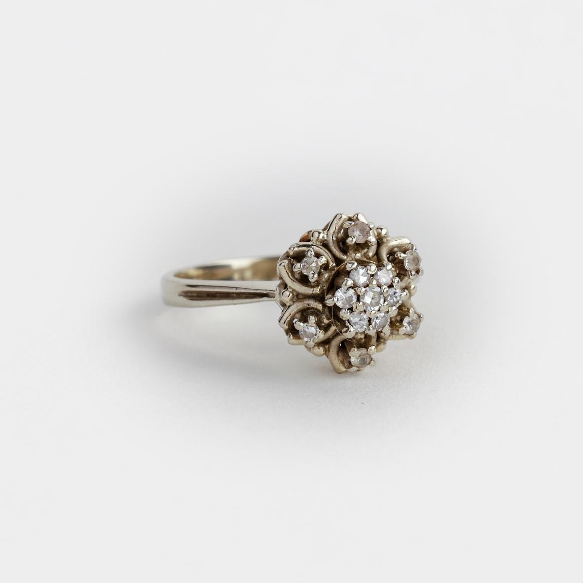 Anillo oro 18 K y brillantes