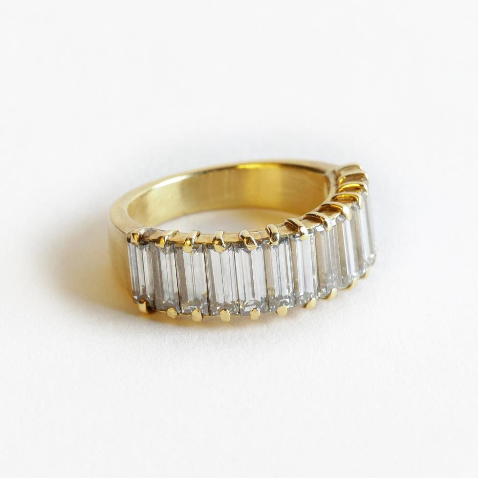 Anillo oro 18 K y diamantes