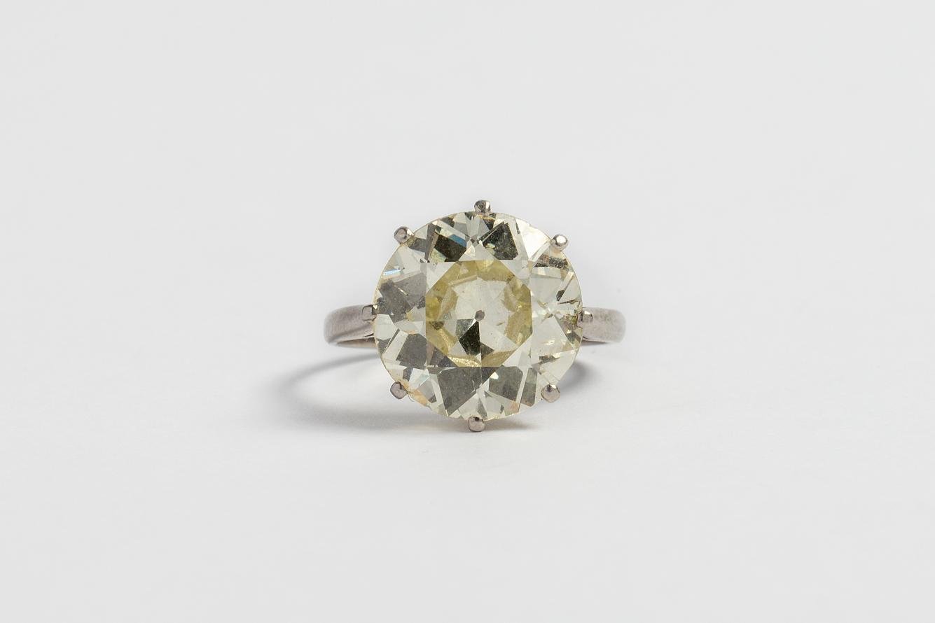 Anillo oro 18 K y brillante