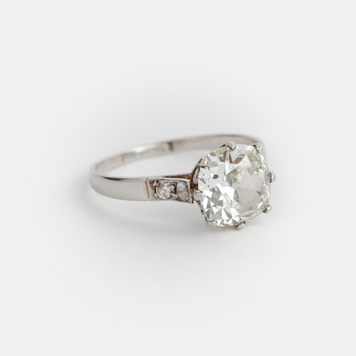 Anillo oro 18 K y brillante