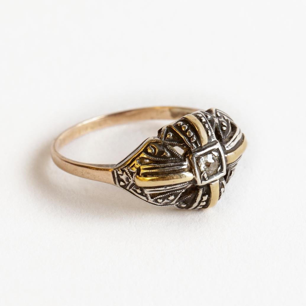 Anillo art decó en oro, plata y brillante