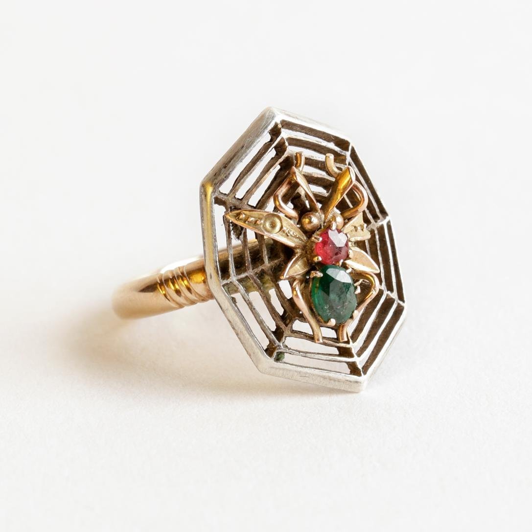 Anillo en oro, esmeralda y rubí