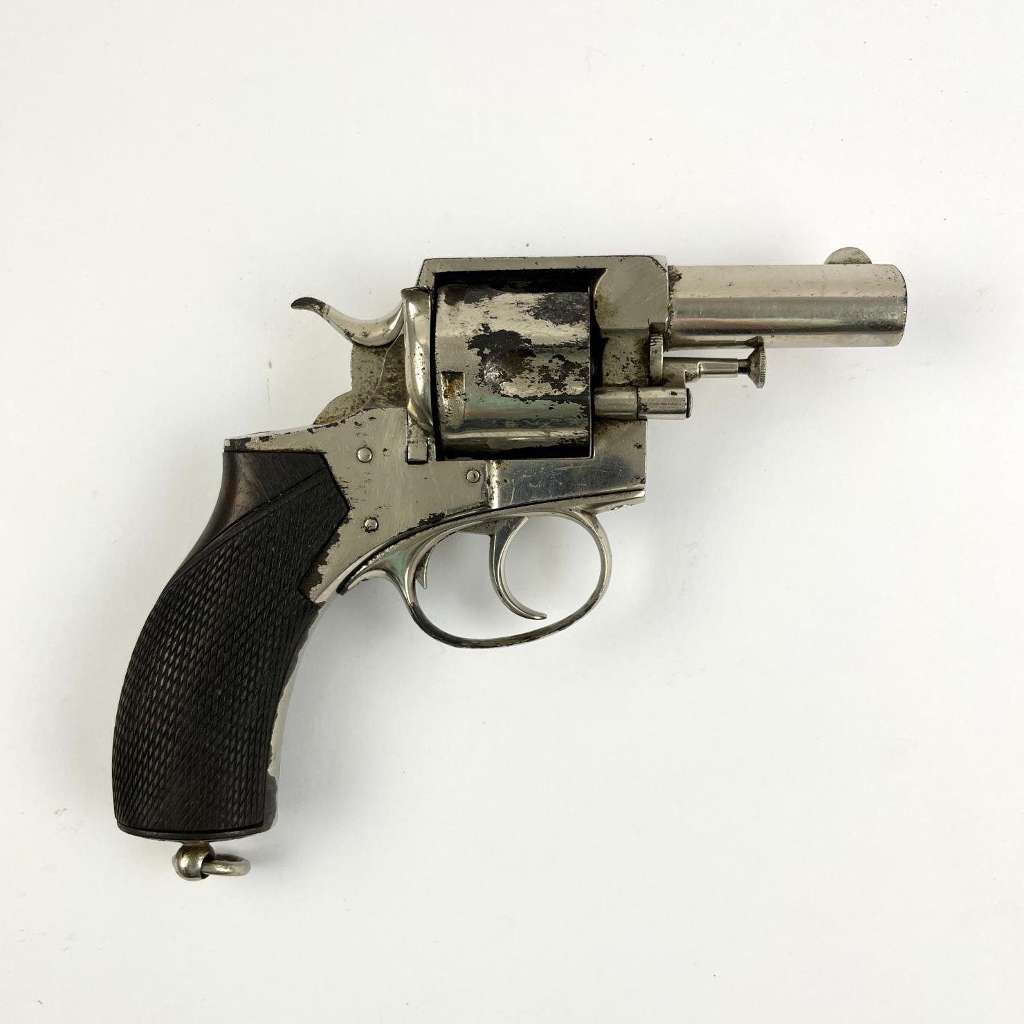 Revólver británico Webley