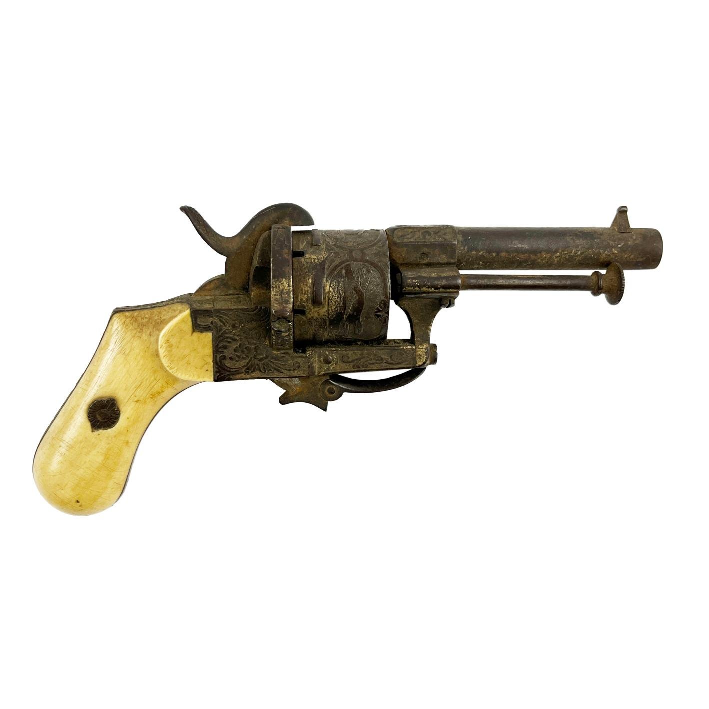 Revólver sistema Lefaucheux