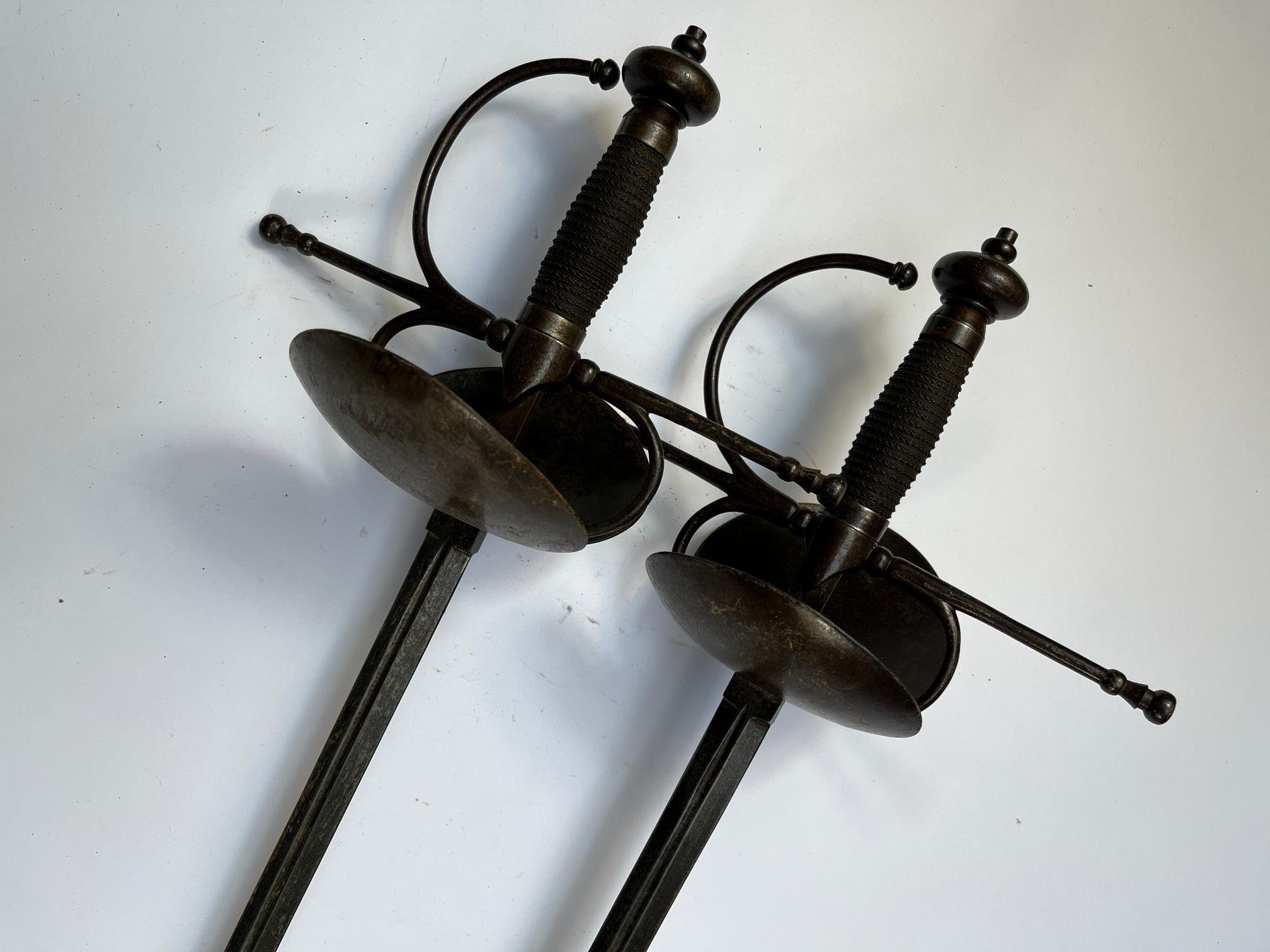 Par de espadas de rapier