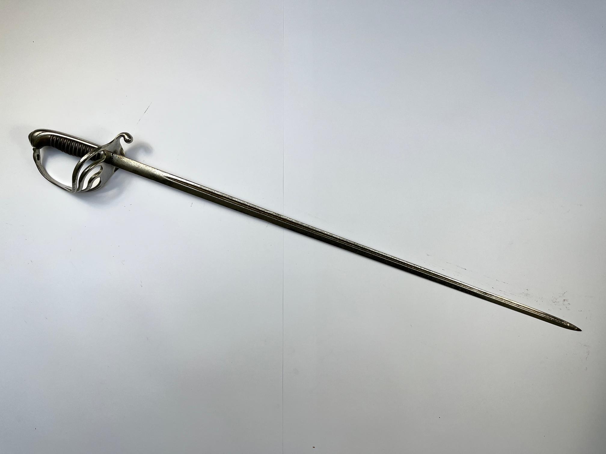 Sable francés de oficial de infantería 1882