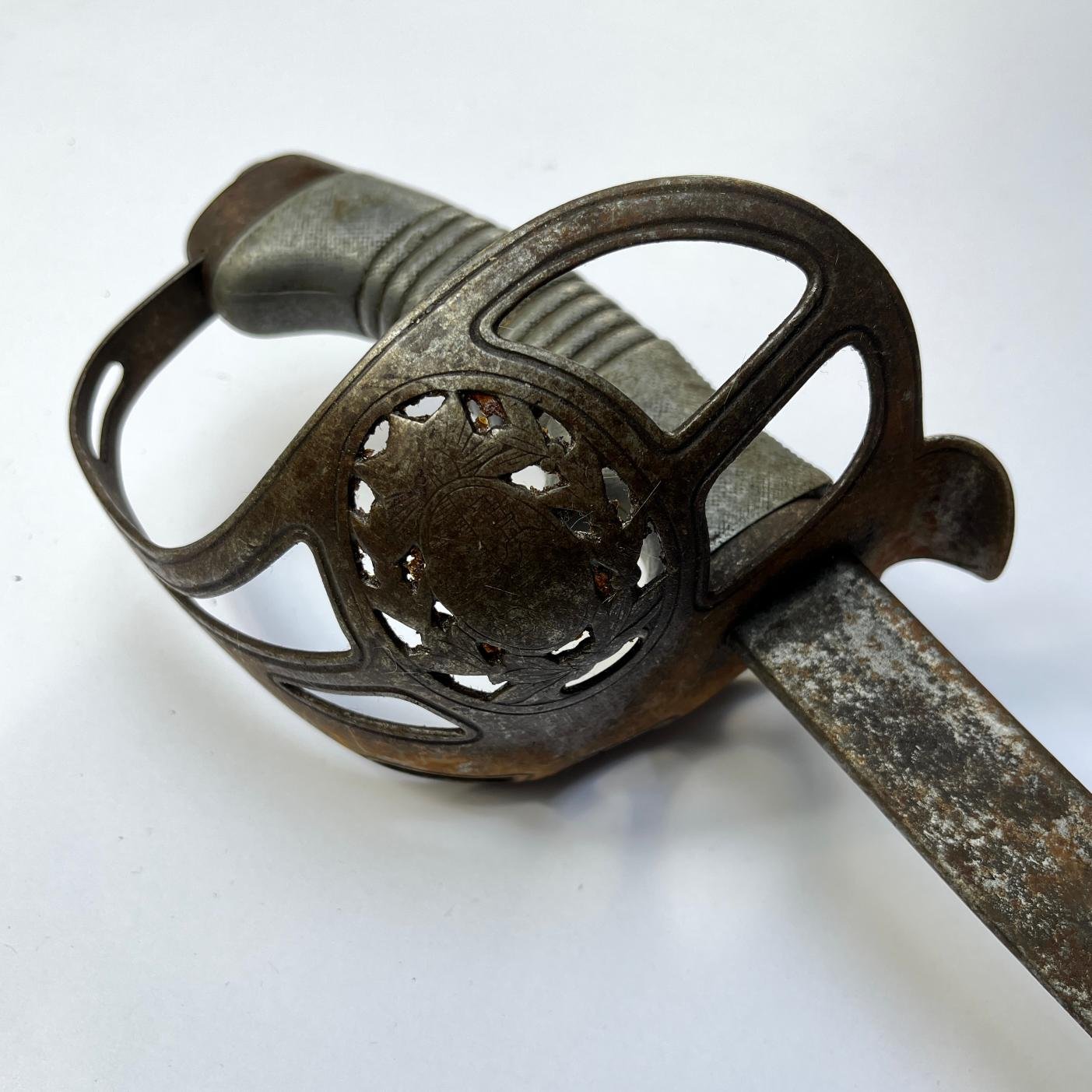 Sable de caballería modelo uruguayo 1898