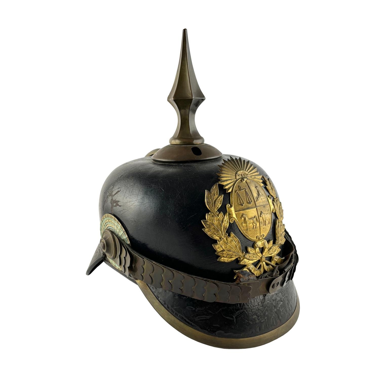 Casco pickelhaube de policía uruguaya 1930
