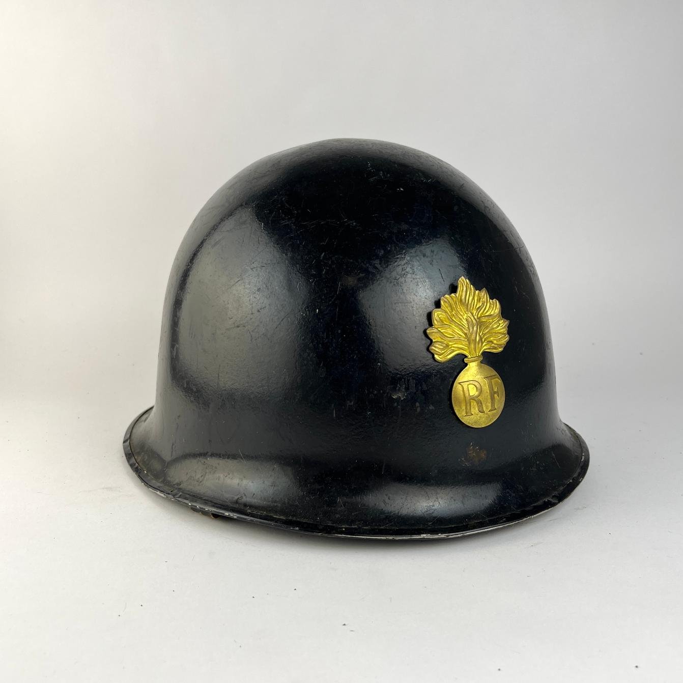 Casco francés de gendarmería