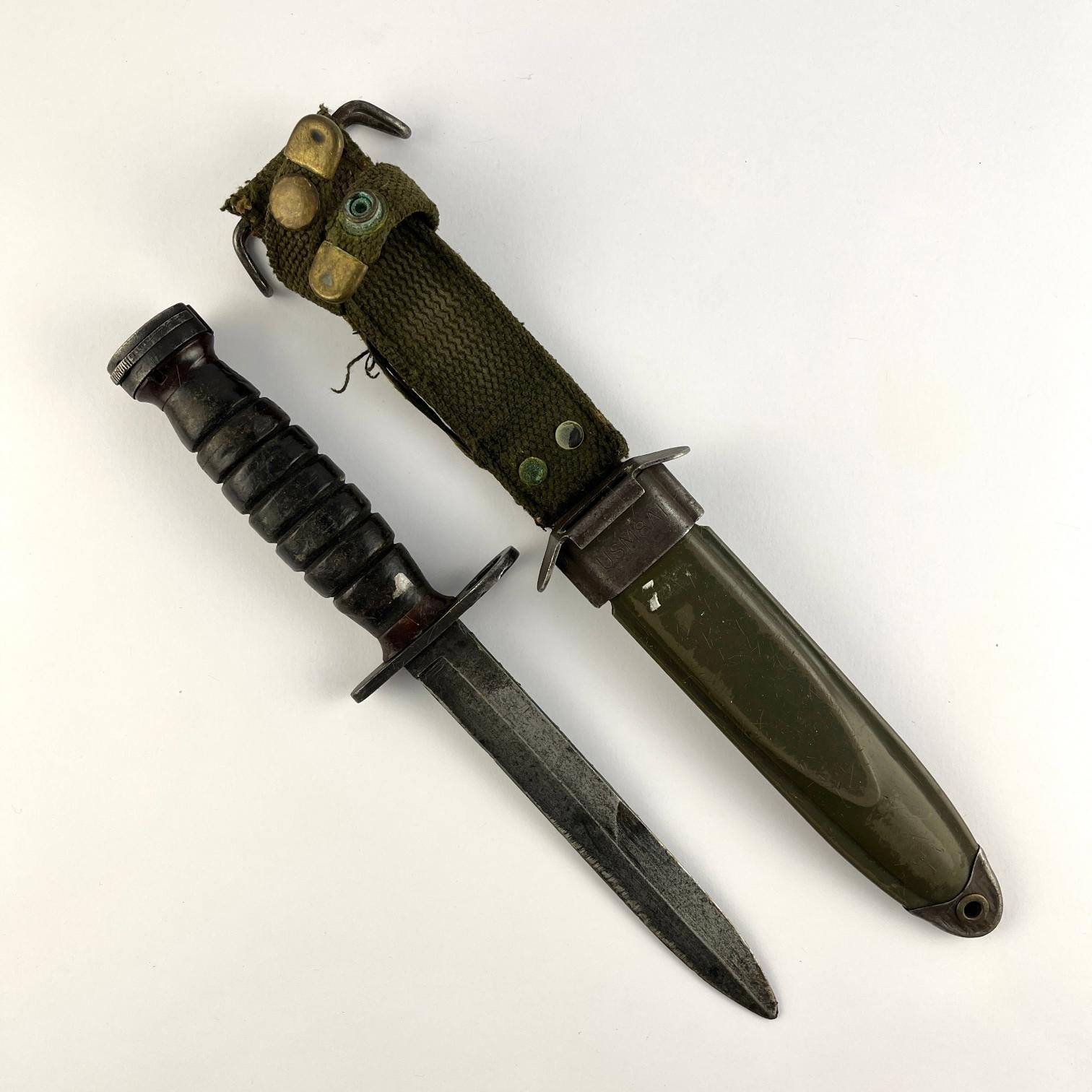 Bayoneta estadounidense US M4 para carabina M1