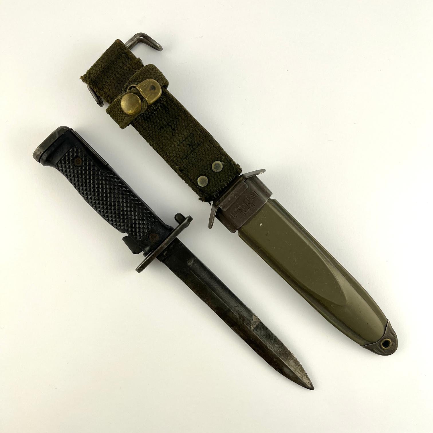 Bayoneta estadounidense US M5 para fusil M1 Garand