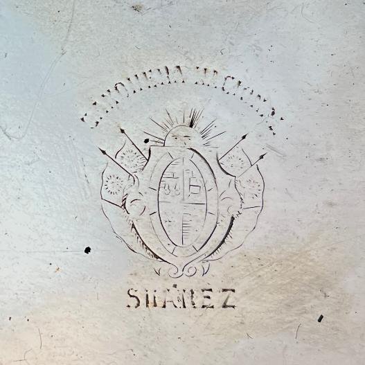 Centro de mesa en metal plateado perteneciente a la Cañonera Suárez - Imagen 2