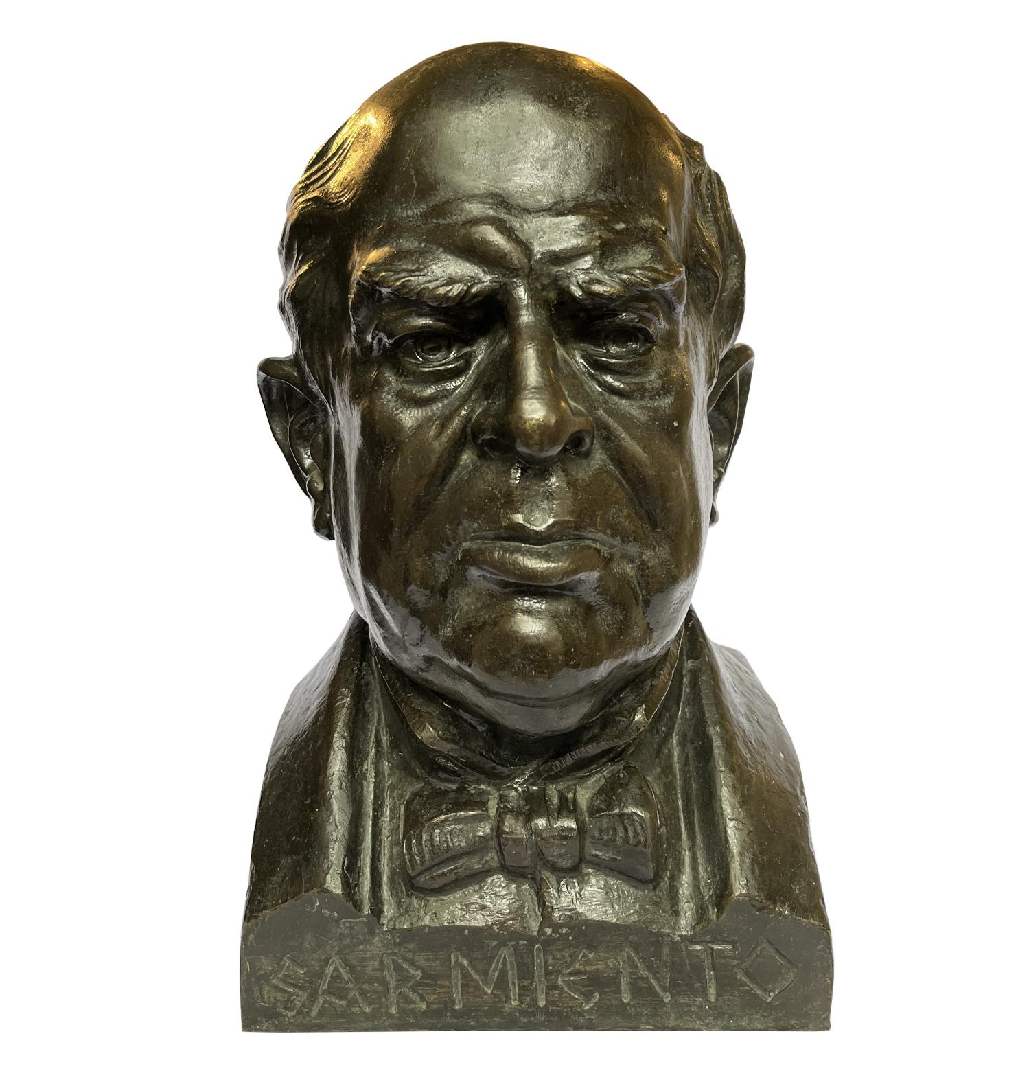 Luis Perlotti "Busto de Sarmiento"