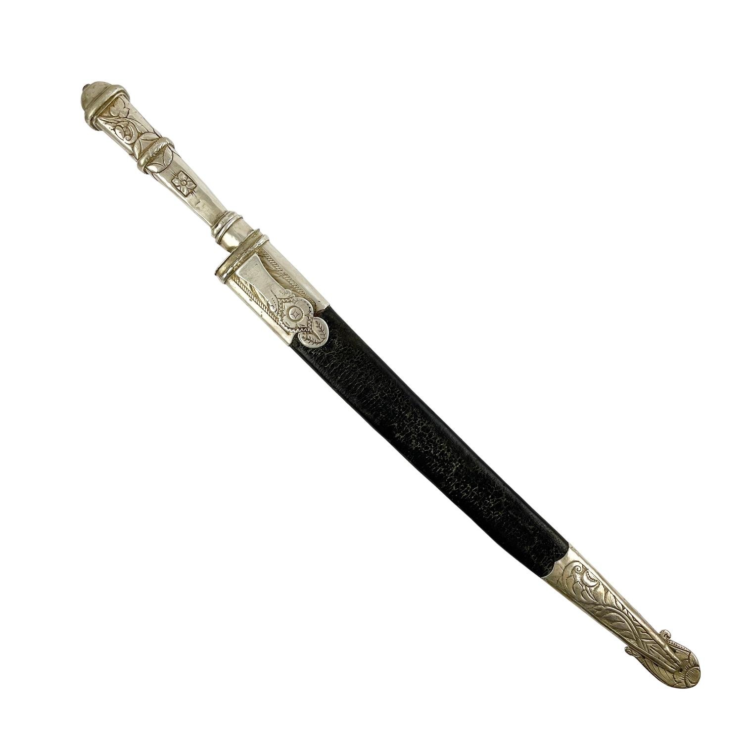 Cuchillo criollo "Cazador al Filo" en plata