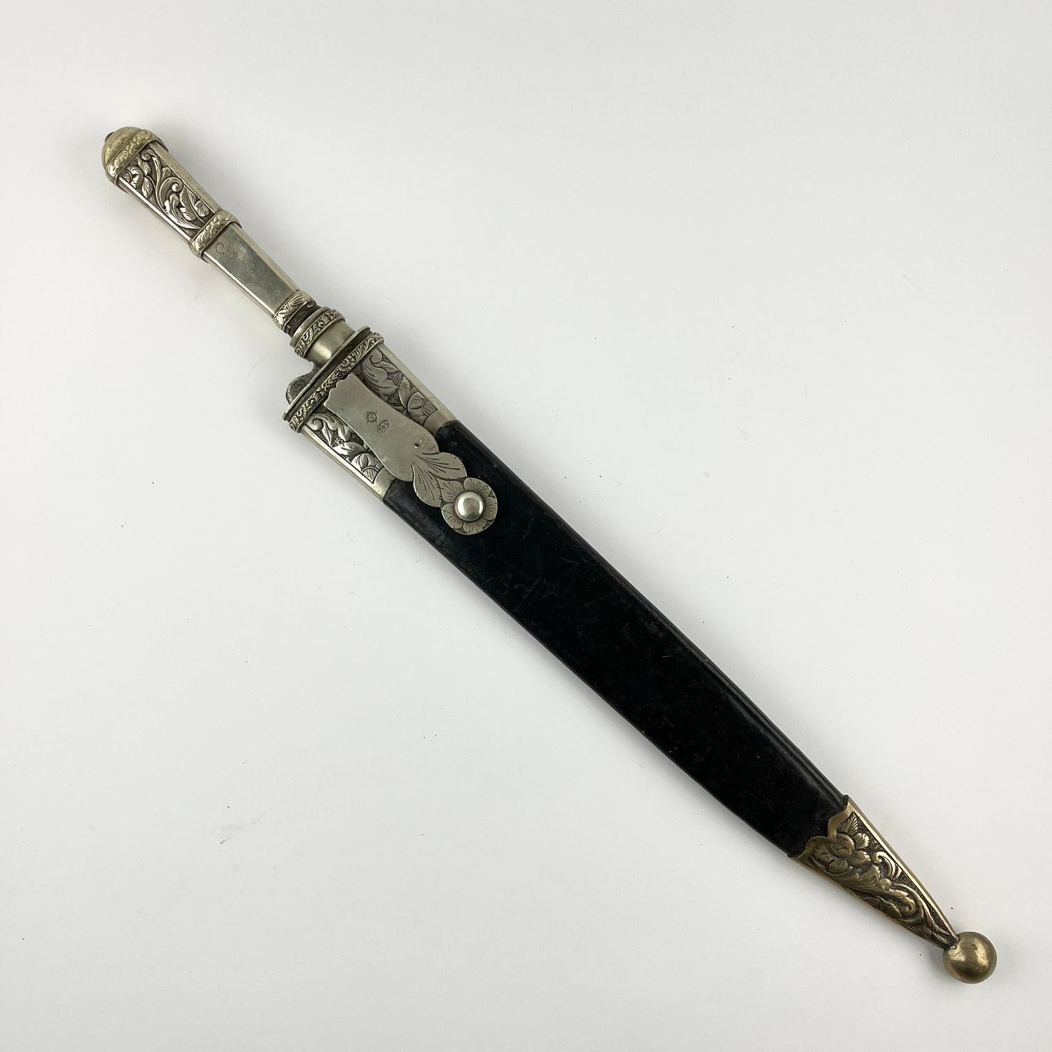 Cuchillo criollo "Sol" en metal