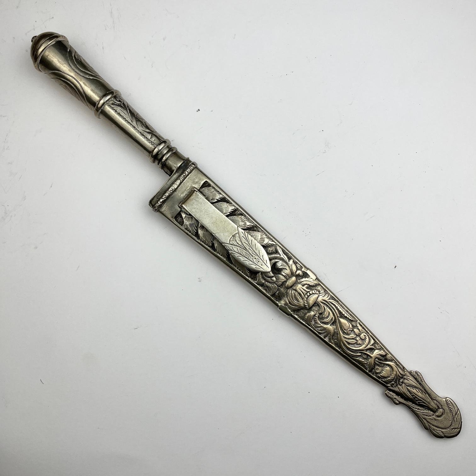 Cuchillo criollo "Armería Nacional" en plata - Imagen 4