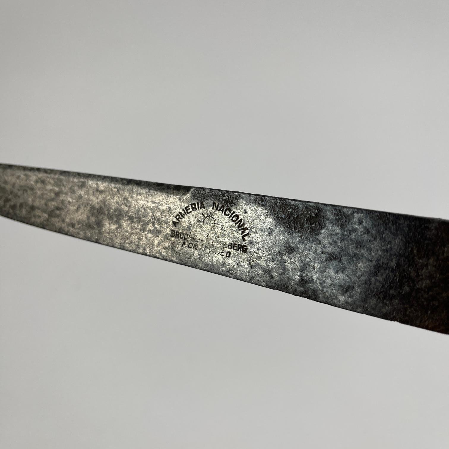 Cuchillo criollo "Armería Nacional" en plata y oro - Imagen 2