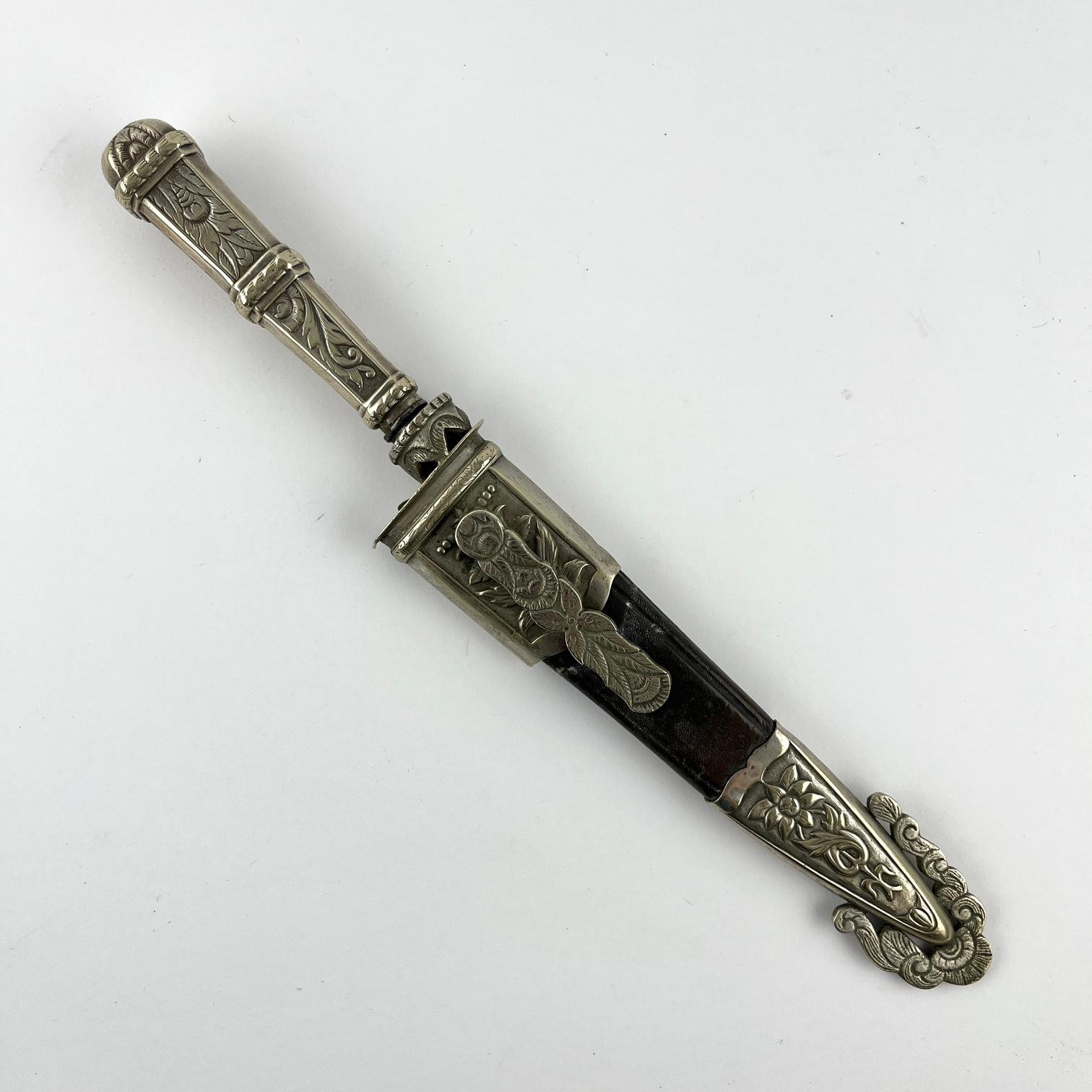 Cuchillo criollo "El Criollo" en metal