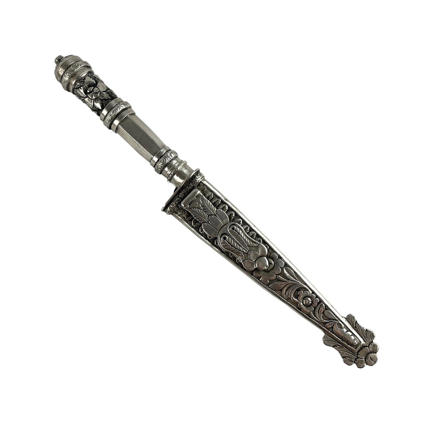 Cuchillo criollo riograndense "Coqueiro" en plata