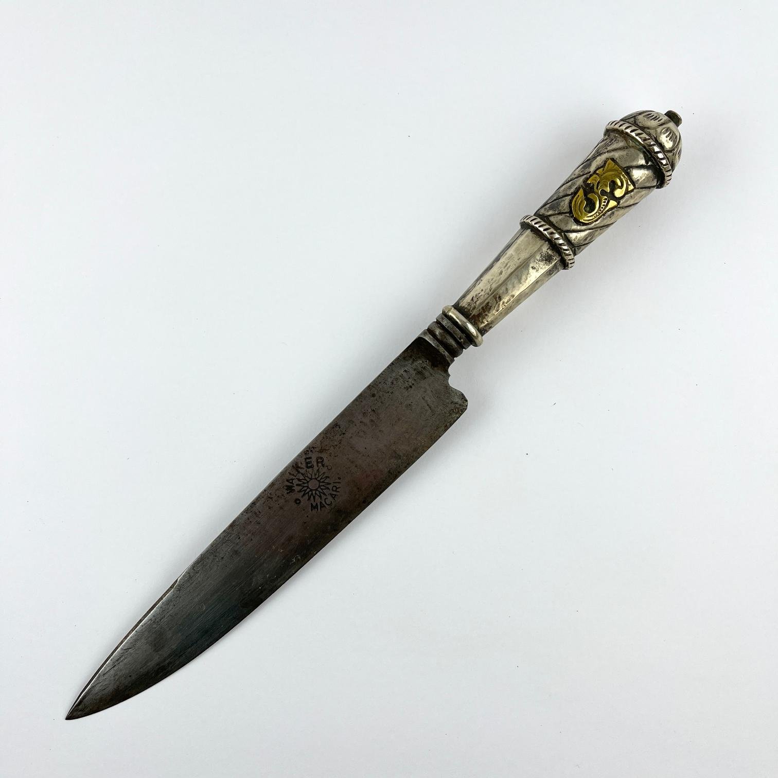 Cuchillo criollo "Walker Macari" en plata