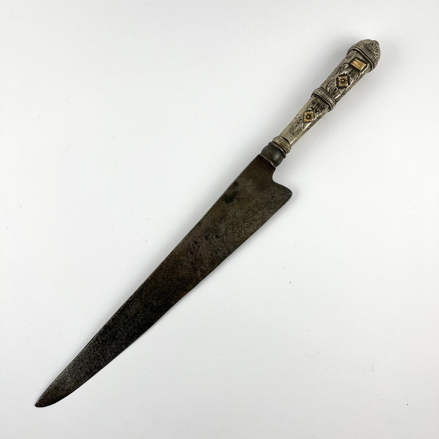 Cuchillo criollo "Cinco estrellas" en plata y oro