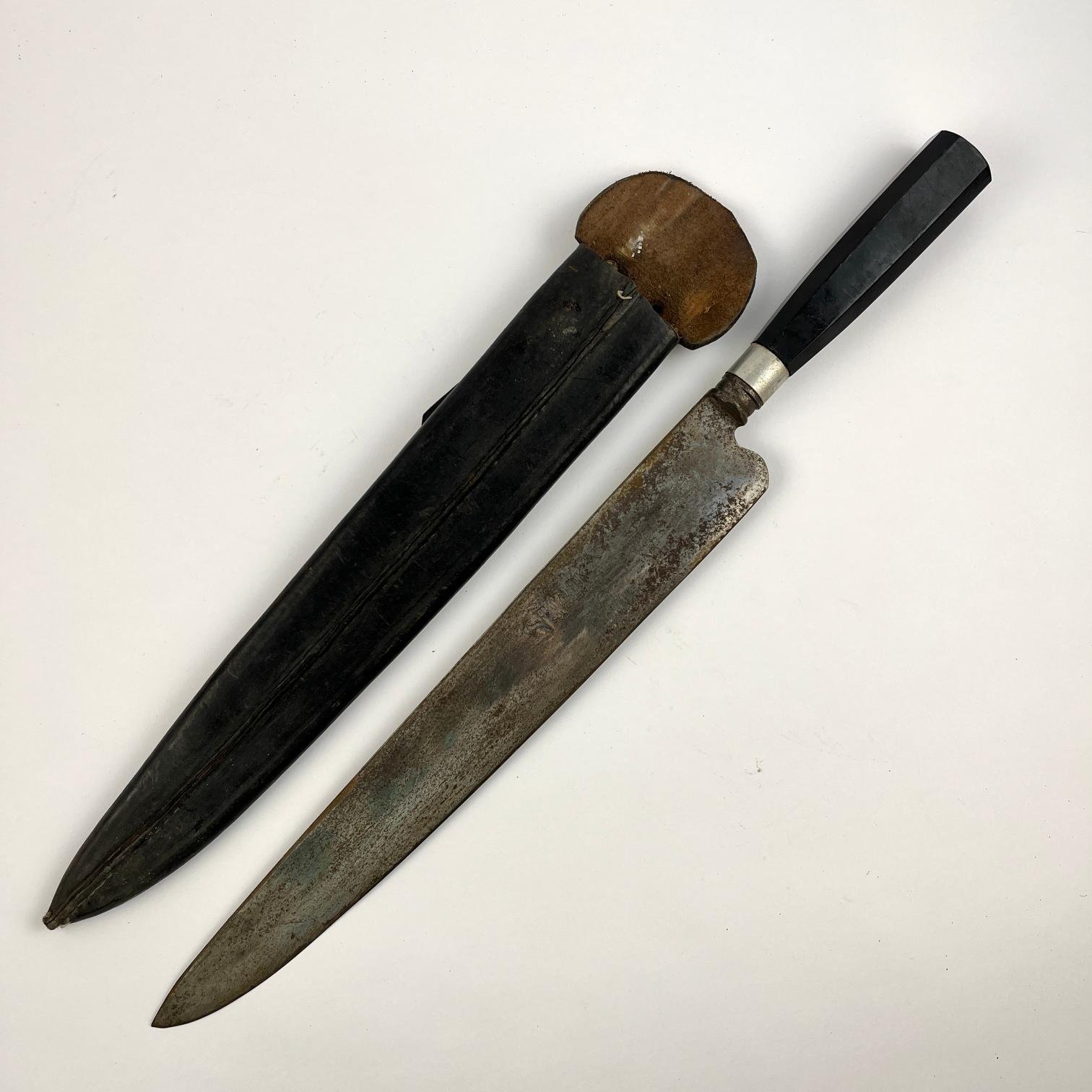 Cuchillo criollo "Franz Wenk" en baquelita y aluminio