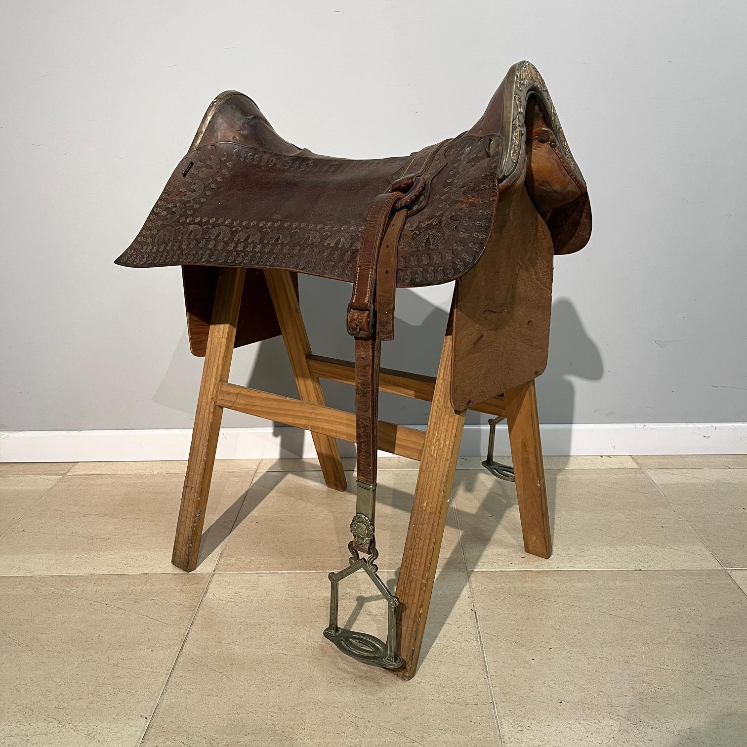 Recado en cuerp, plata, oro y metal