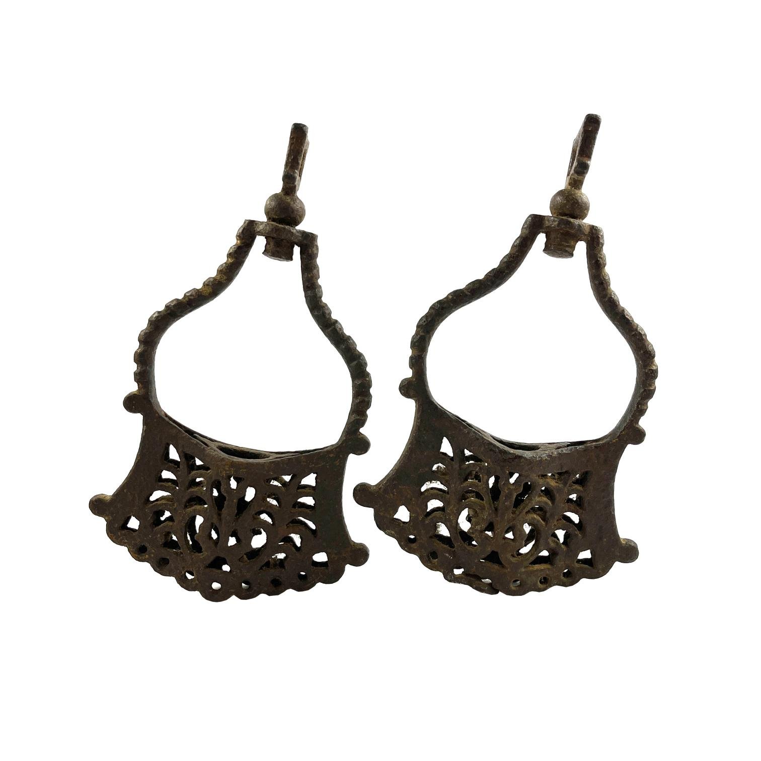 Par de estribos tipo braseros s. s. XVIII