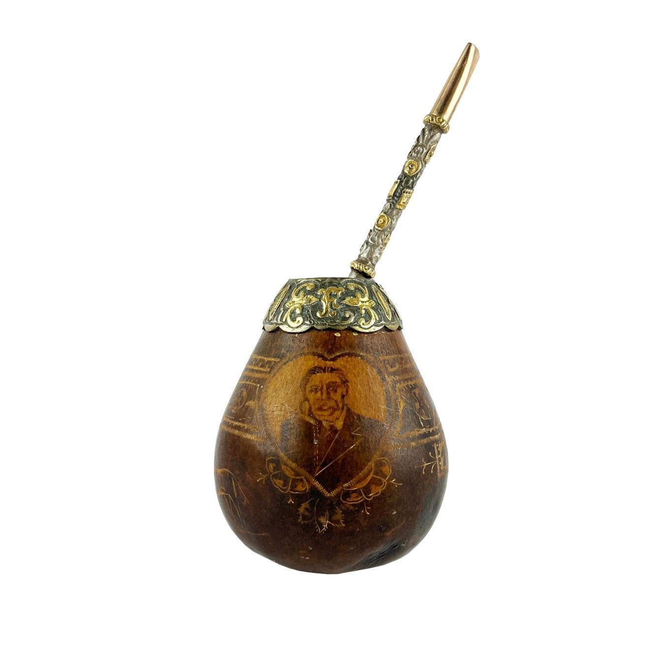 Mate en calabaza marrón burilada "Batlle"