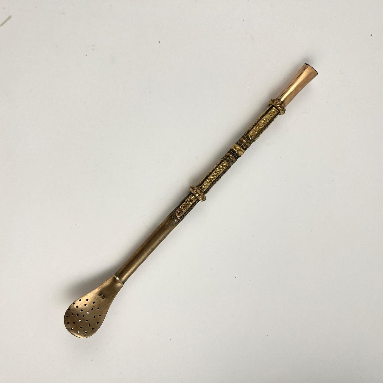 Bombilla en plata y oro