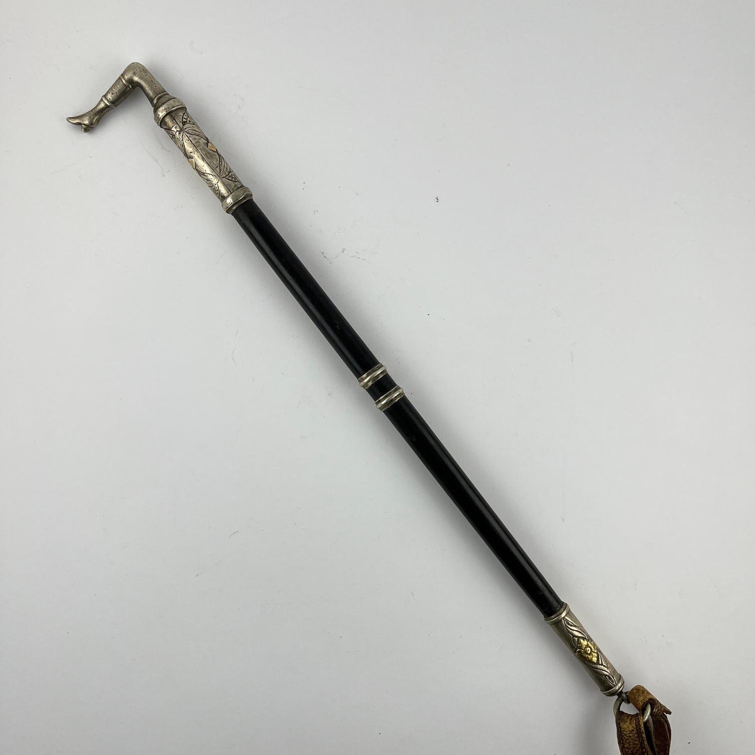 Arreador en bigote de ballena, plata y cuero - Imagen 2