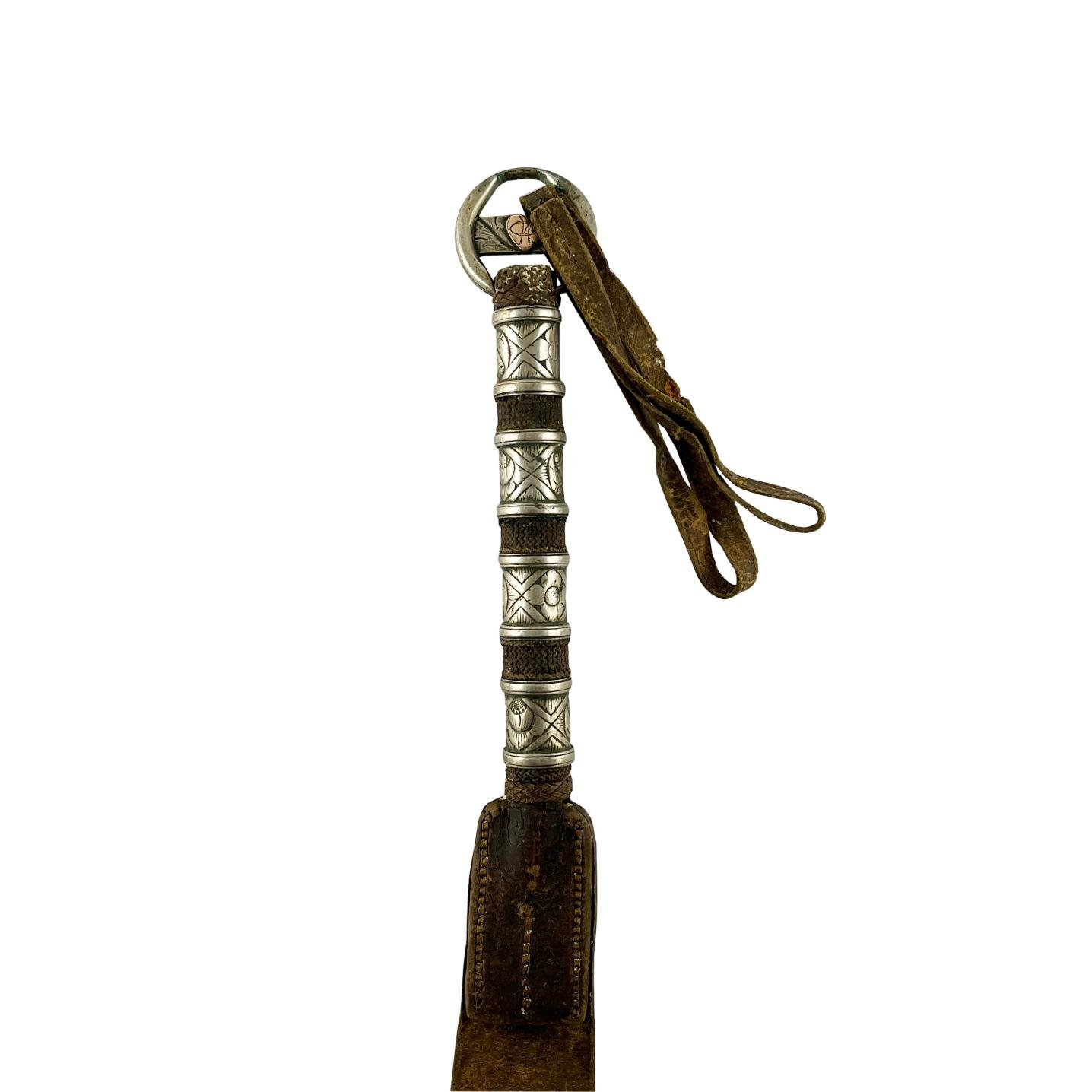 Rebenque de argolla en cuero y plata