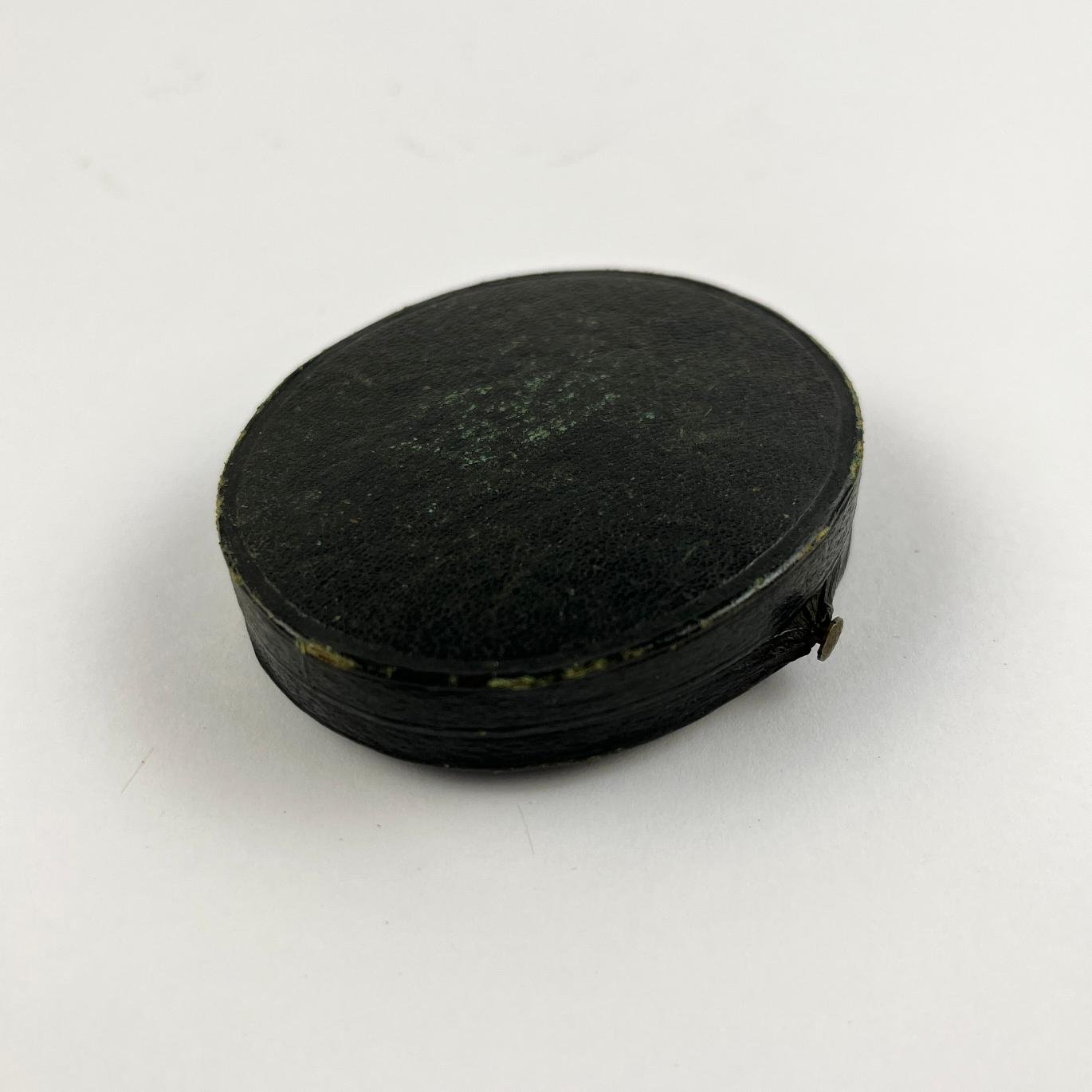 Relicario s. XIX con miniatura pintada a mano - Imagen 2