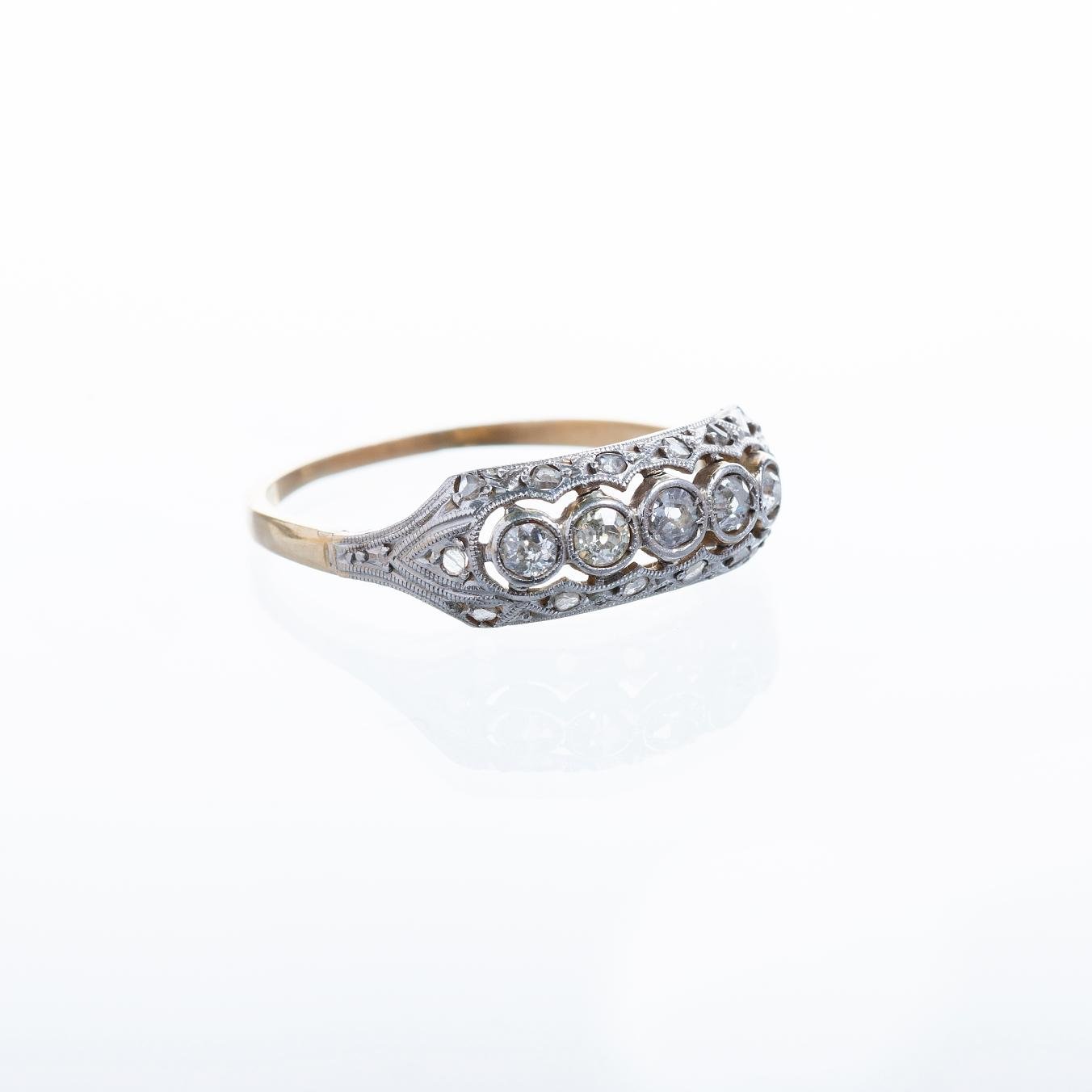 Anillo art decó oro 18 K blanco, brillantes y diamantes