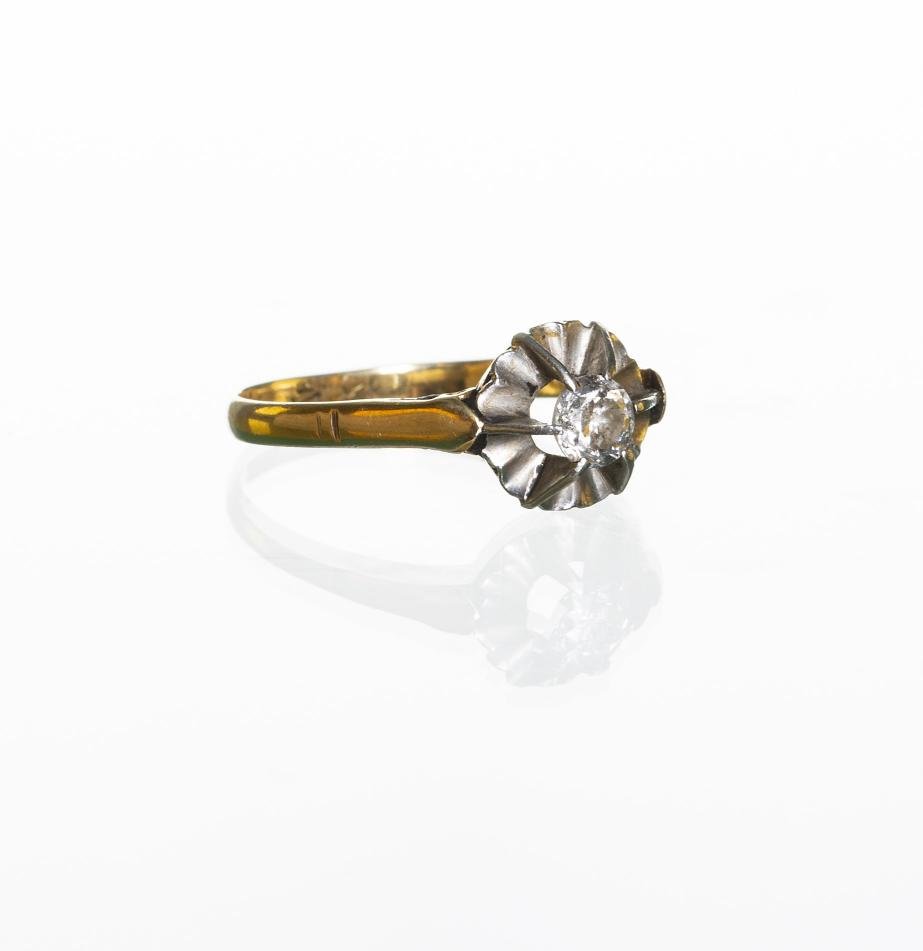 Anillo oro 18 K amarillo y blanco con brillante
