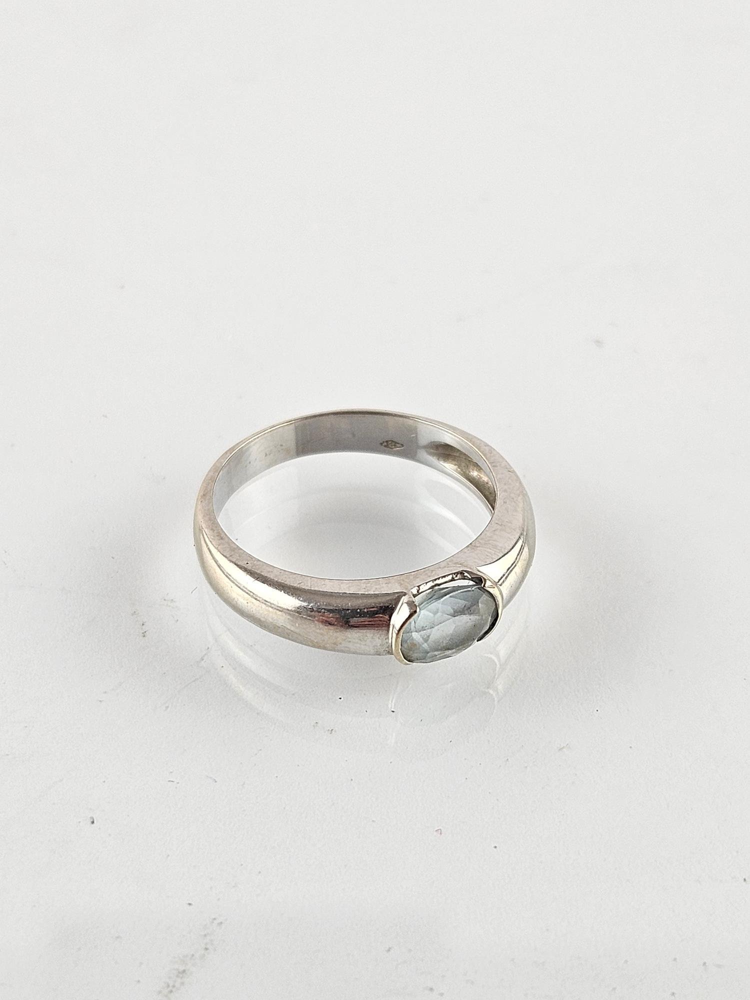 Anillo oro 18 K blanco