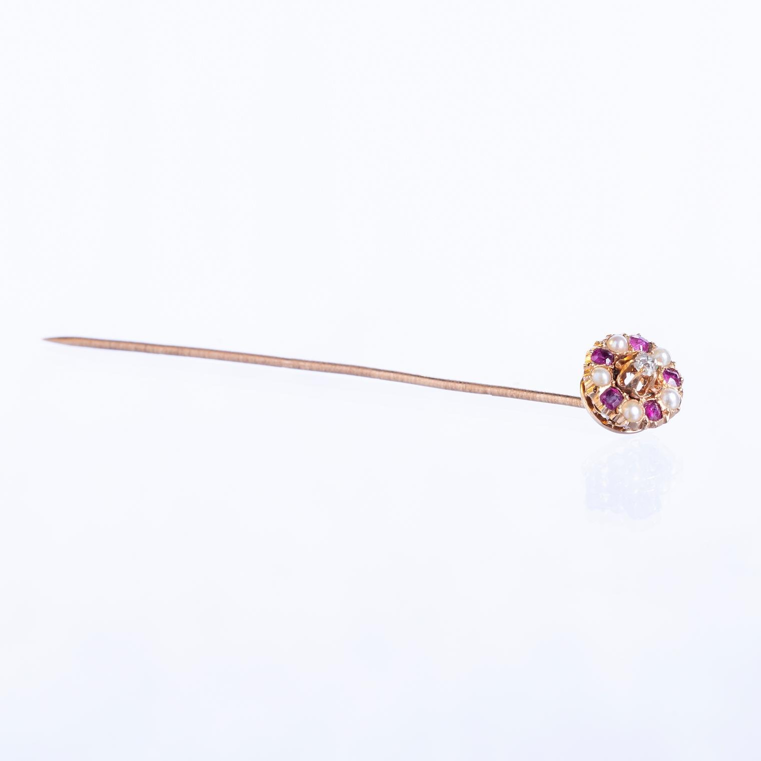 Alfiler oro 18 K amarillo, brillante, perlas y zafiros