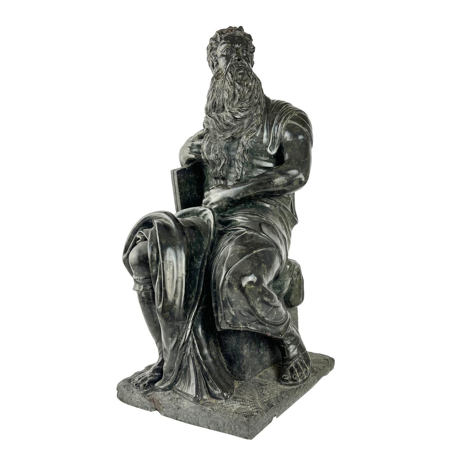 Escultura en mármol  "Moisés”