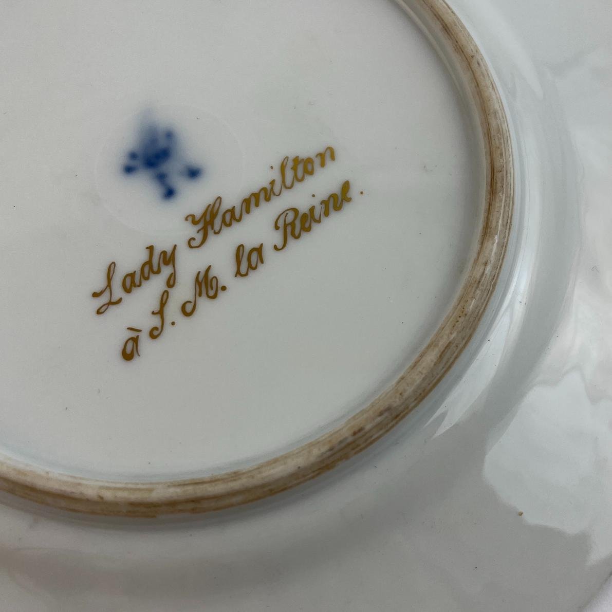 Par de platos en porcelana Capodimonte - Imagen 2