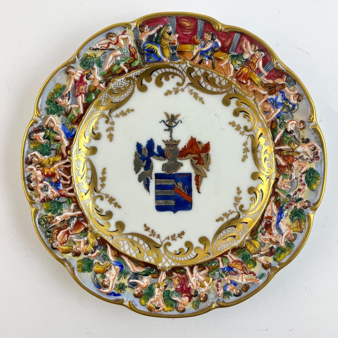 Par de platos en porcelana Capodimonte - Imagen 4