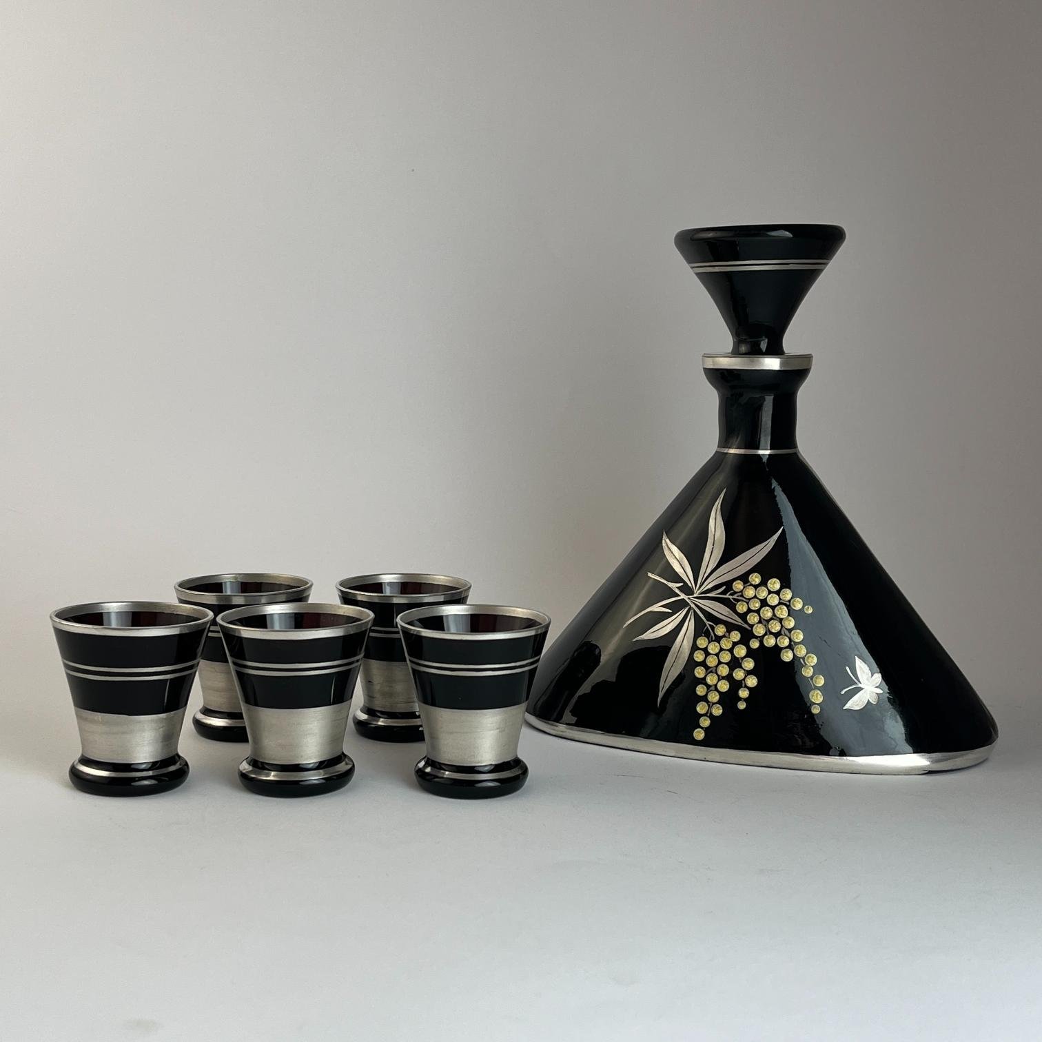 Juego art decó de botellón y copas