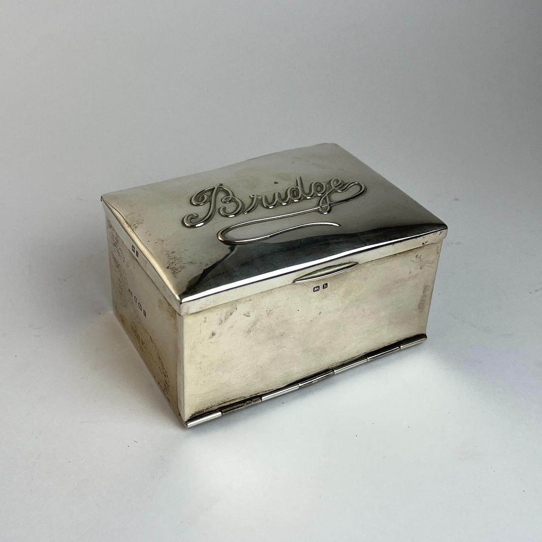 Caja pata naipes en plata