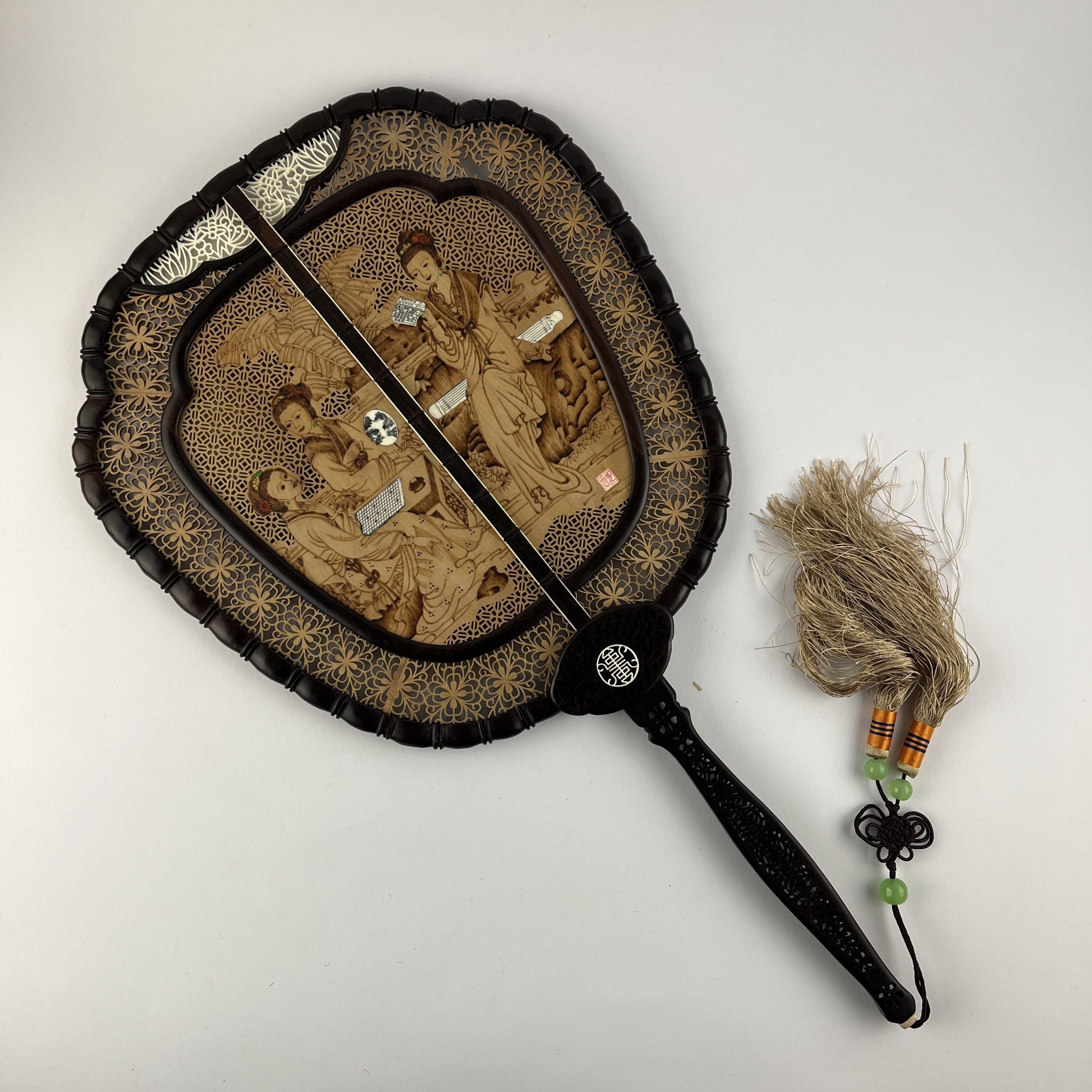 Abanico chino en madera