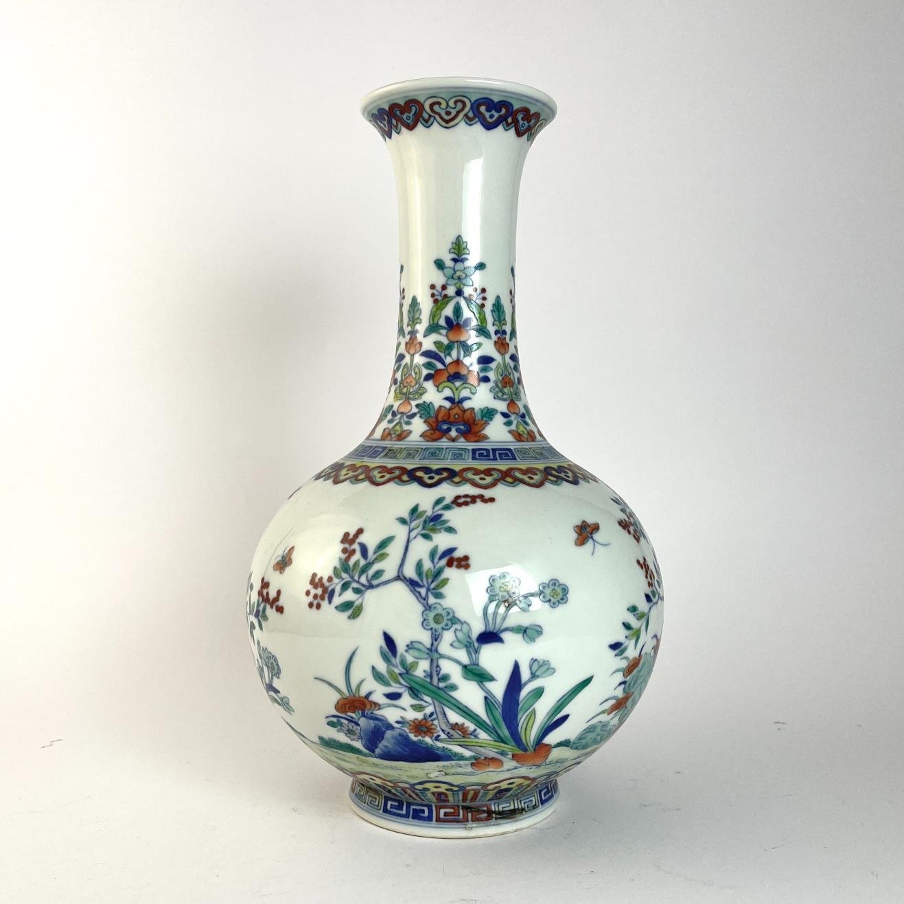 Jarrón chino en porcelana