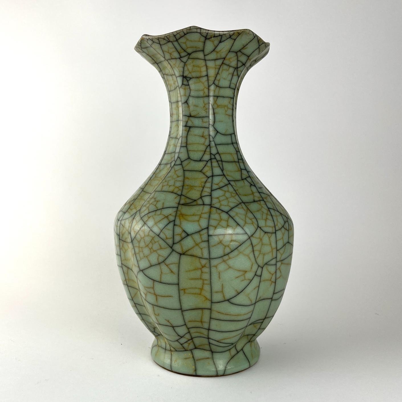 Jarrón chino en porcelana celadón