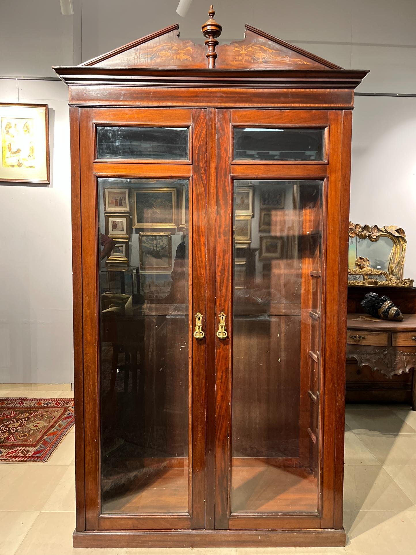 Vitrina inglesa estilo Adams