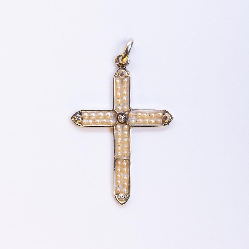 Cruz oro 18 K blanco, perlas y diamantes
