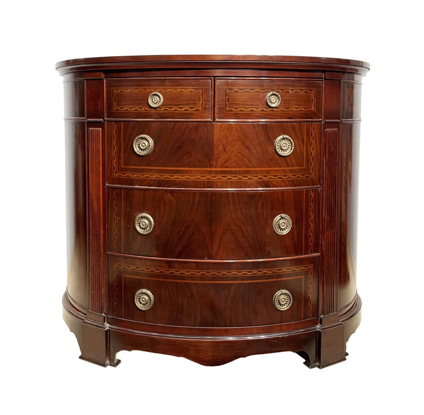 Cómoda inglesao estilo Adams