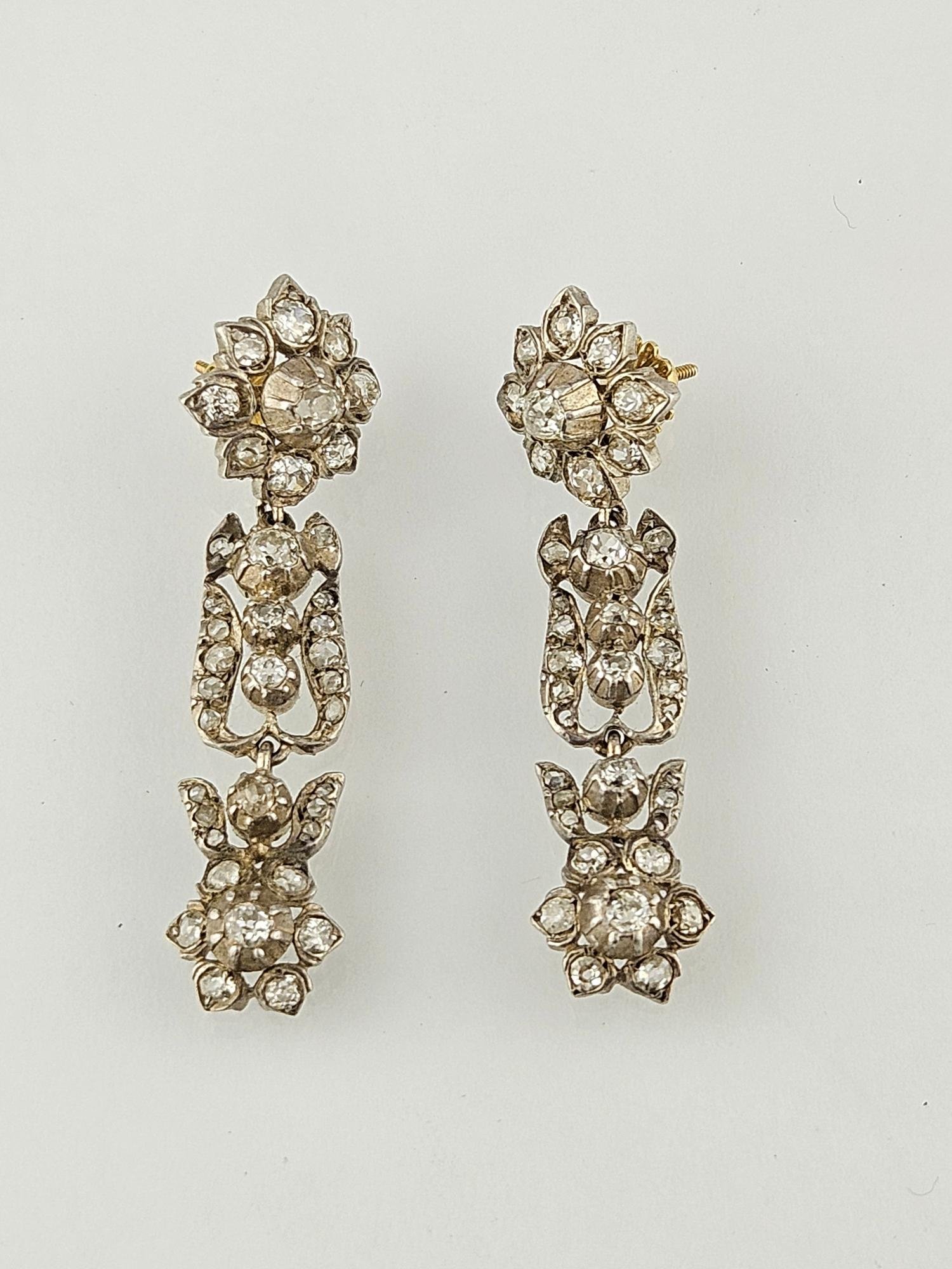 Caravanas s. XIX oro blanco y amarillo, brillantes y diamantes