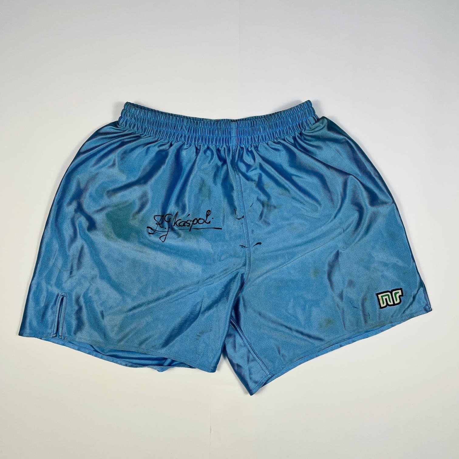 Camiseta y pantalón firmados por Roque Gastón Máspoli - Imagen 2